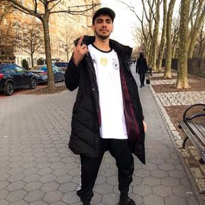 Meet your Posher, Lucas